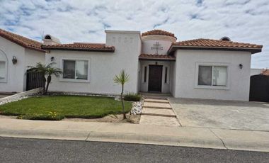 RENTA CASA EN FRACCIONAMIENTO PRIVADO CON VISTA AL MAR DE ROSARITO