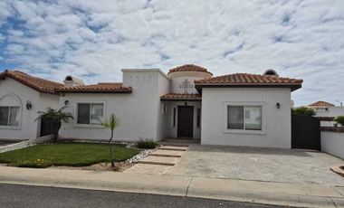 RENTA CASA EN FRACCIONAMIENTO PRIVADO CON VISTA AL MAR DE ROSARITO
