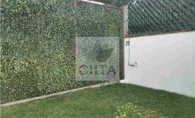 CÓMODA CASA EN SATELITE DE UN PISO EN CALLE CERRADA CON VIGILANCIA