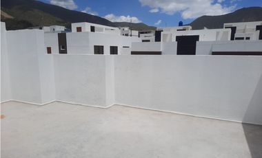 Mitad del Mundo, Casa en Venta, 108m2, 3 Habitaciones  nuevo