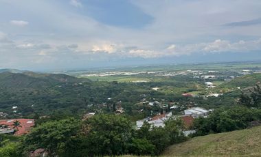 Se Vende Lote En Exclusiva Zona De Dapa