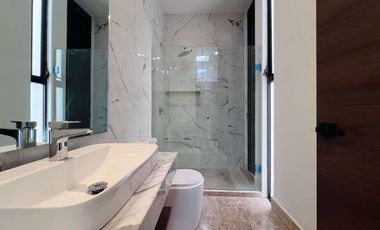 CASA VENTA MÉRIDA, PRIVADA ADANA, AMENIDADES, MODELO A PLUS, 1 PISO, XCANATÚN.