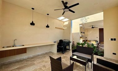 CASA VENTA MÉRIDA, PRIVADA ADANA, AMENIDADES, MODELO A PLUS, 1 PISO, XCANATÚN.