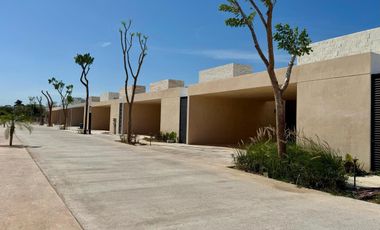 CASA VENTA MÉRIDA, PRIVADA ADANA, AMENIDADES, MODELO A PLUS, 1 PISO, XCANATÚN.
