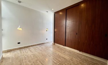 CASA VENTA MÉRIDA, 4 HABITACIONES, MODELO B PRIVADA ADANA, XCANATÚN. AMENIDADES.