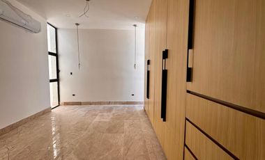 CASA VENTA MÉRIDA, 4 HABITACIONES, MODELO B PRIVADA ADANA, XCANATÚN. AMENIDADES.
