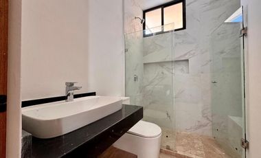 CASA VENTA MÉRIDA, 4 HABITACIONES, MODELO B PRIVADA ADANA, XCANATÚN. AMENIDADES.