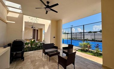 CASA VENTA MÉRIDA, 4 HABITACIONES, MODELO B PRIVADA ADANA, XCANATÚN. AMENIDADES.