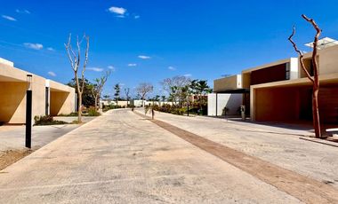 CASA VENTA MÉRIDA, 4 HABITACIONES, MODELO B PRIVADA ADANA, XCANATÚN. AMENIDADES.
