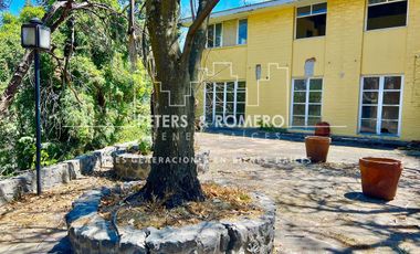 Casa como Terreno en Venta en Lomas de Bezares