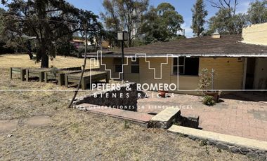 Casa como Terreno en Venta en Lomas de Bezares