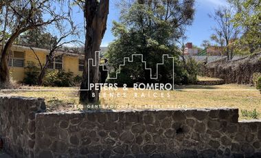 Casa como Terreno en Venta en Lomas de Bezares