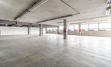 Bodega de 562 m2 con uso de suelo industrial y comercial NAUCALPAN