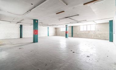 Bodega de 562 m2 con uso de suelo industrial y comercial NAUCALPAN