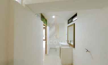 Loft semi amueblado en renta en Vista Real