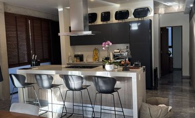 CASA EN VENTA EN EL COUNTRY CLUB DE 3 NIVELES