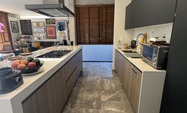 CASA EN VENTA EN EL COUNTRY CLUB DE 3 NIVELES