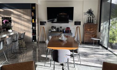 CASA EN VENTA EN EL COUNTRY CLUB DE 3 NIVELES