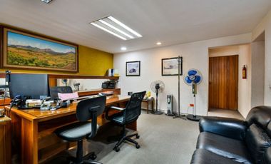 VENTA EDIFICIO DE OFICINAS A UN COSTADO DEL CENTRO COMERCIAL PERISUR