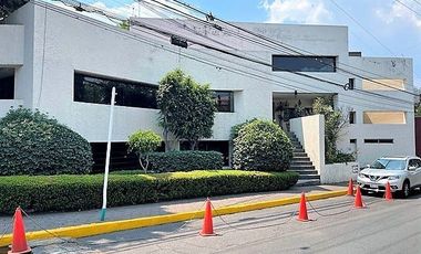 VENTA EDIFICIO DE OFICINAS A UN COSTADO DEL CENTRO COMERCIAL PERISUR