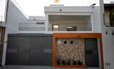 Hermosa casa en venta en una de las mejores zonas de Colima!