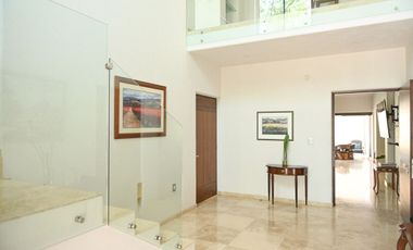 Hermosa casa en Real Santa Barbara
