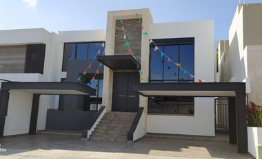 Casa en RENTA en Misión de San Jerónimo, Querétaro