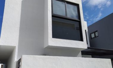 Casa en RENTA en Misión de San Jerónimo, Querétaro
