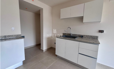 VENTA DE APARTAMENTO EN PLAYA CARACOL, PH AIRES DEL MAR 6 (2) P
