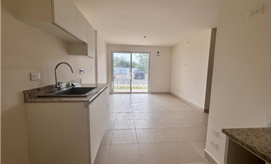 VENTA DE APARTAMENTO EN PLAYA CARACOL, PH AIRES DEL MAR 6 (2) P