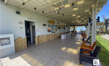 VENTA DE APARTAMENTO EN PLAYA CARACOL, PH AIRES DEL MAR  5 (2) P