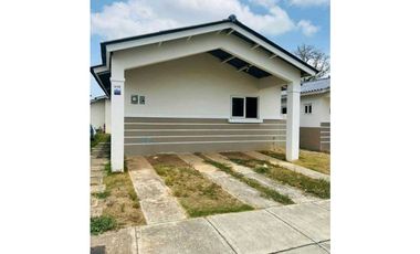 ALQUILO CASA EN ARRAIJAN PLAYA DORADA PH VILLA MARINA II 3R