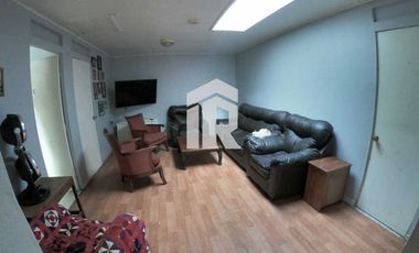 Venta Terreno con 2 locales comerciales.