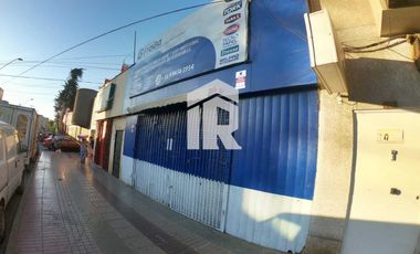 Venta Terreno con 2 locales comerciales.