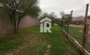 Venta parcela centro de eventos equipada en Piedra Colgada