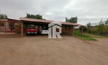 Venta parcela centro de eventos equipada en Piedra Colgada