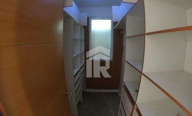Venta de privilegiada propiedad en condominio privado