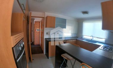 Venta de privilegiada propiedad en condominio privado