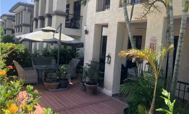 Ph Embassy Club. Casa. TownHouse.