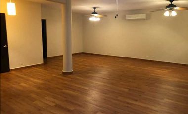 Ph Embassy Club. Casa. TownHouse.