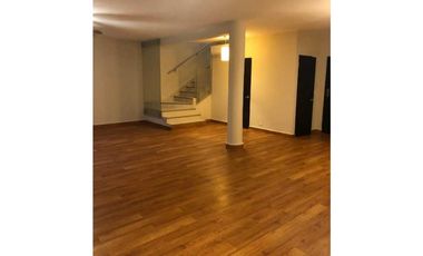 Ph Embassy Club. Casa. TownHouse.