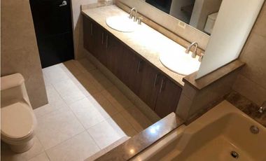 Ph Embassy Club. Casa. TownHouse.