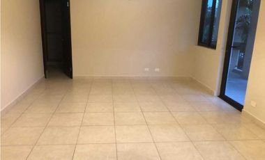 Ph Embassy Club. Casa. TownHouse.