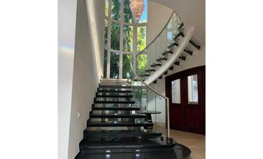 BALMORAL . CASA CON ACABADOS DE LUJO. COSTA DEL ESTE