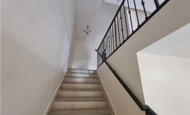 Embassy Club. TOWNHOUSE