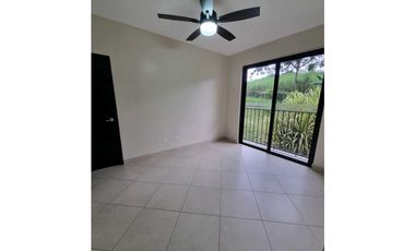 PH Embassy Club, Apartamento Impecable. Ideal para Inversión