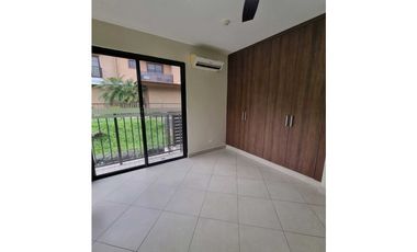 PH Embassy Club, Apartamento Impecable. Ideal para Inversión