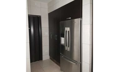 TOWN HOUSE DE ESQUINA. EMBASSY CLUB. Rentabilidad Inmediata