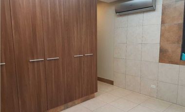 TOWN HOUSE DE ESQUINA. EMBASSY CLUB. Rentabilidad Inmediata