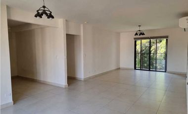 Embassy Village. Apartamento listo para ocupar